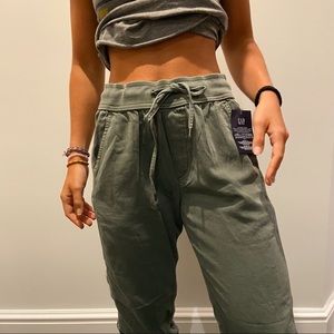 JOGGERS